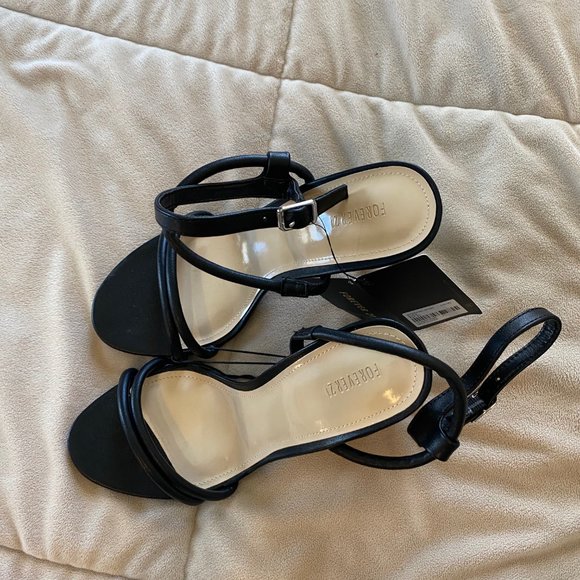 Forever 21 black heels - Picture 2 of 2